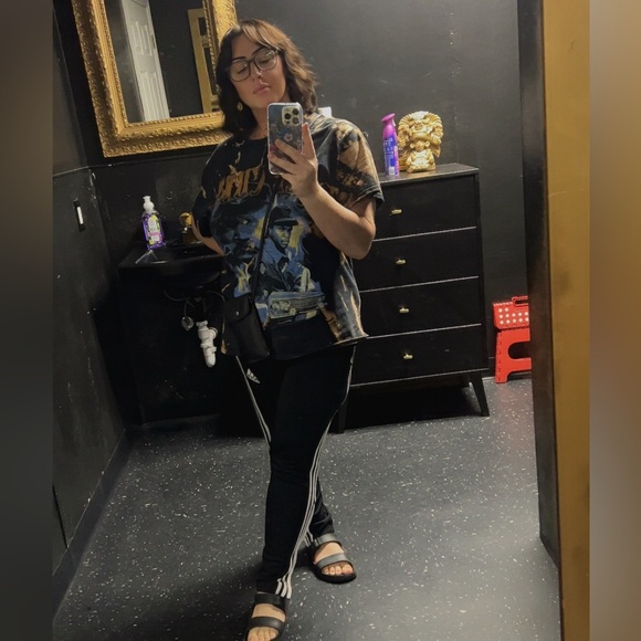 Meet your Posher, Genessa - Picture 2 of 7